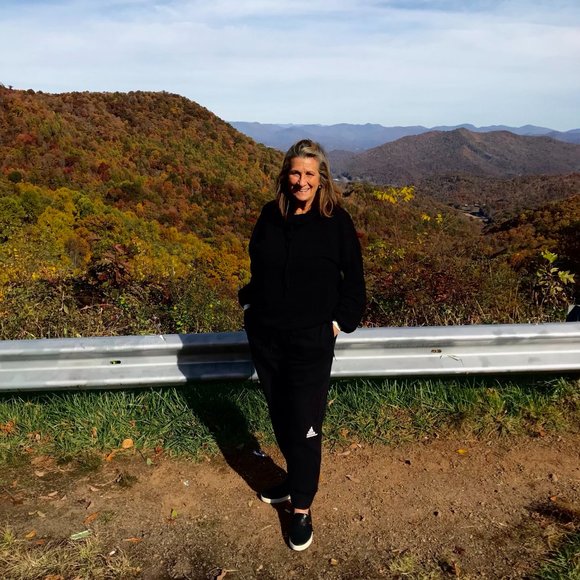 Meet Karey - Picture 2 of 5